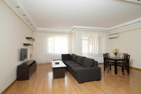 City View 2-bedroom Luxury Apartment on 13 Buzand street by Sweet Home